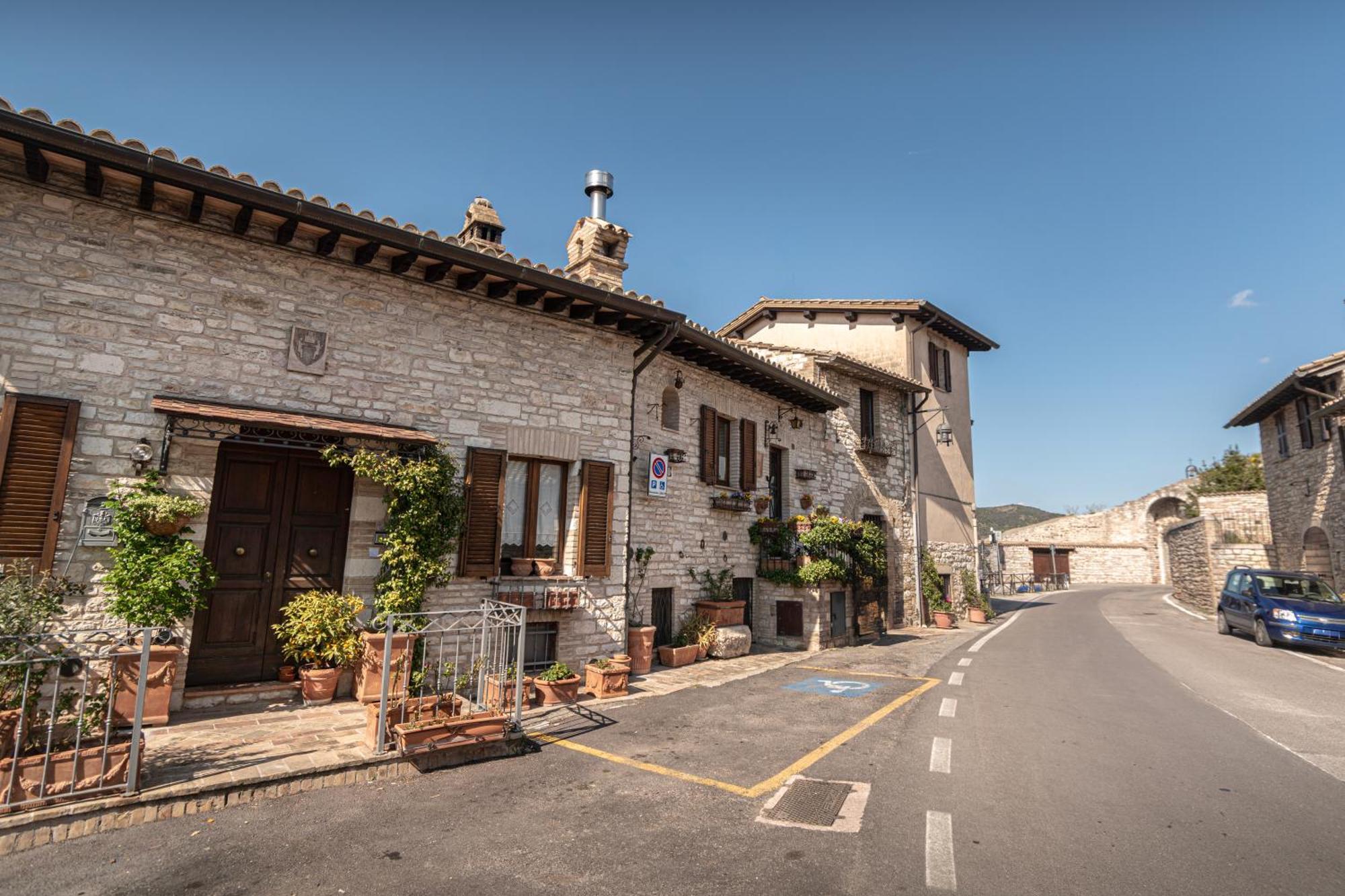 Le Casette Di Franco & Anna อัสซิซี ภายนอก รูปภาพ